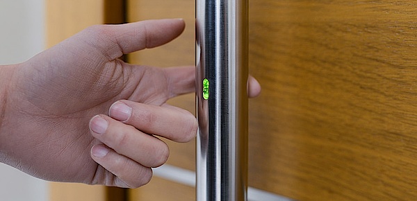 Zutritts­kontrolle bei Krieg Elektrotechnik GmbH in Velsdorf