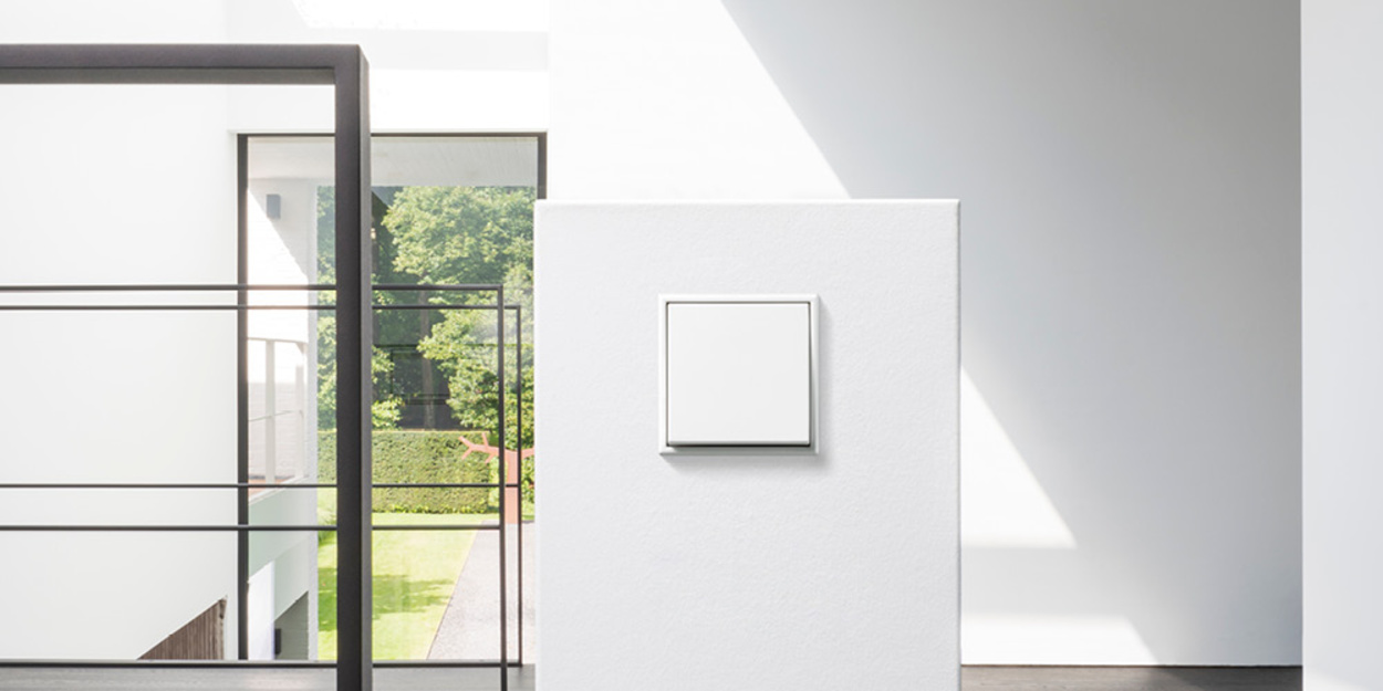 JUNG Schalterprogramme bei Krieg Elektrotechnik GmbH in Velsdorf