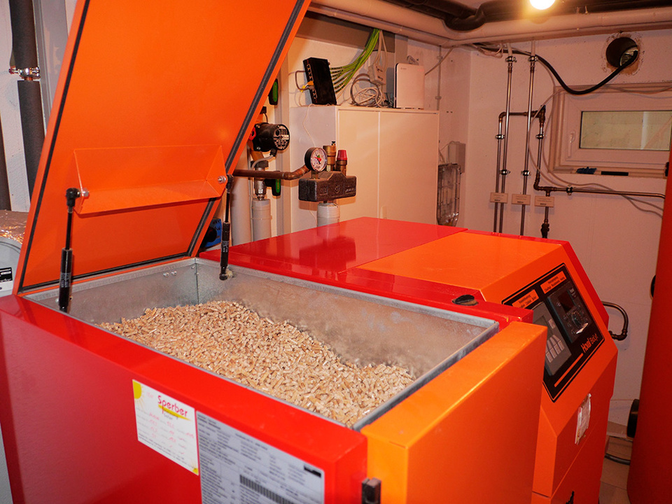 Palletheizung2 bei Krieg Elektrotechnik GmbH in Velsdorf